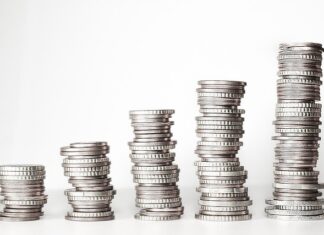 Czy euro spadnie 2023?