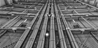 Dlaczego z klimatyzacji śmierdzi rybą?